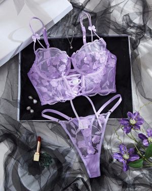 Set de 2 piezas de sujetador con aros y bordado romantico